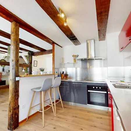 Au Petit Vauban 2 & Parking