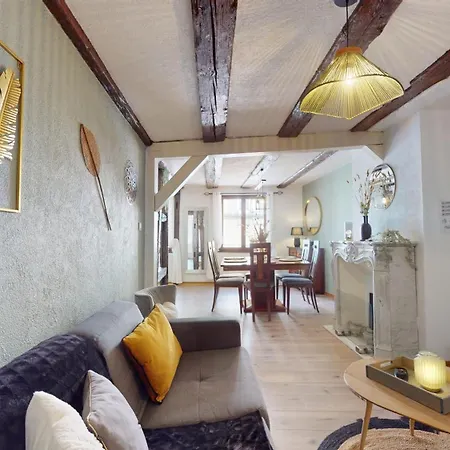 Au Petit Vauban 2 & Parking *