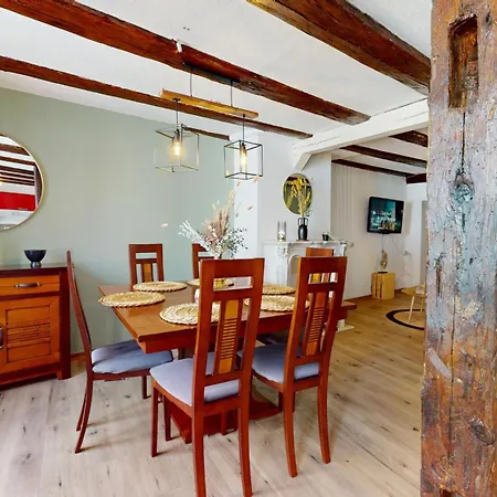 Apartment Au Petit Vauban 2 & Parking *